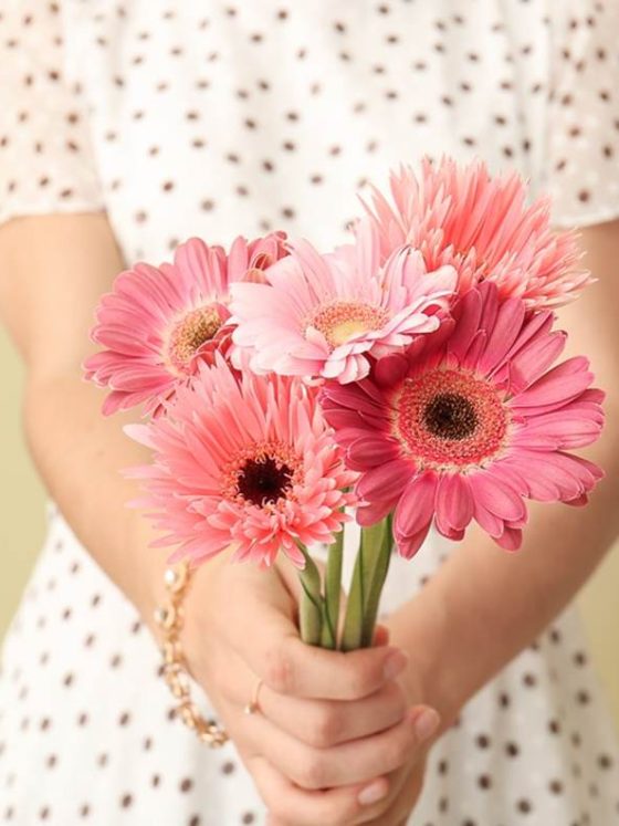 Secret language of flower-coded messages