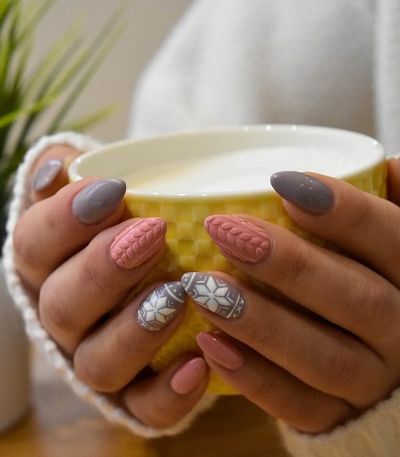 What are stylish nail trends now?