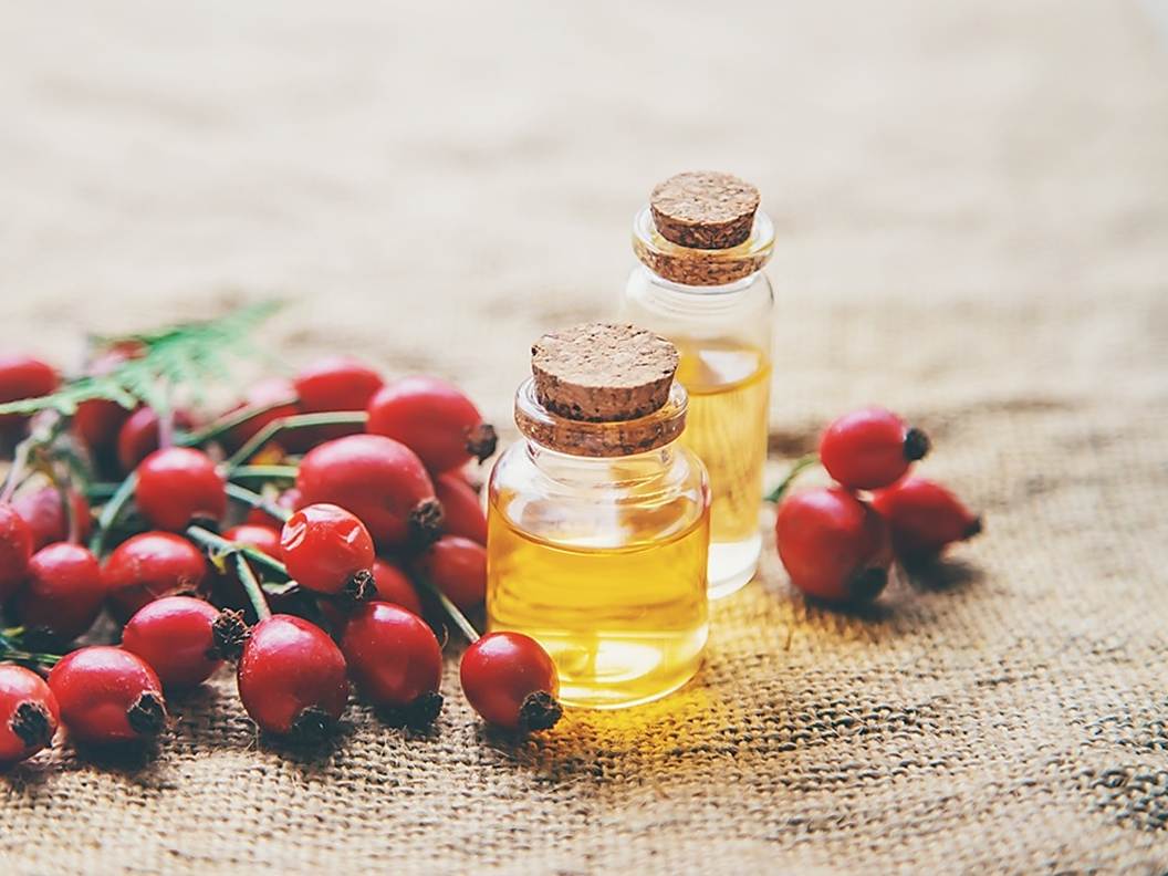 Rosehip oil DIY beauty care recipes