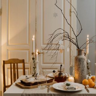 7 Secrets of seasonal interior decorating for $10